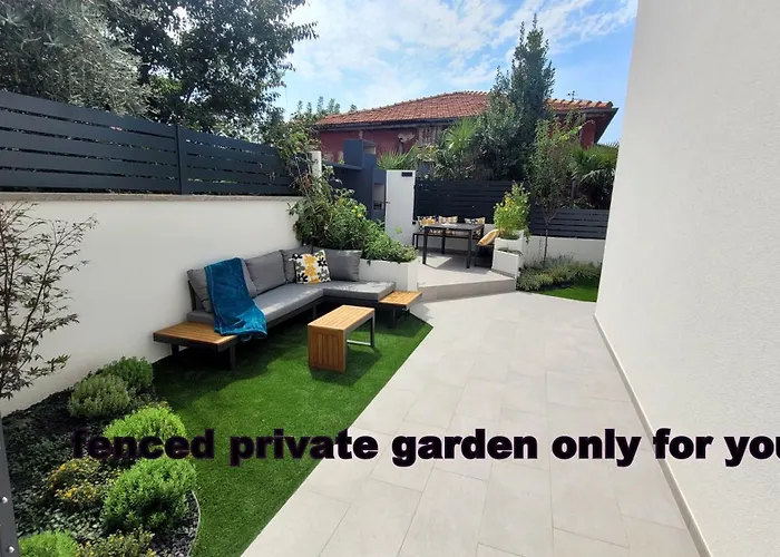 Private Fenced Garden With Bbq Area Only Minutes From The Beach - Urban Secret Kantrida